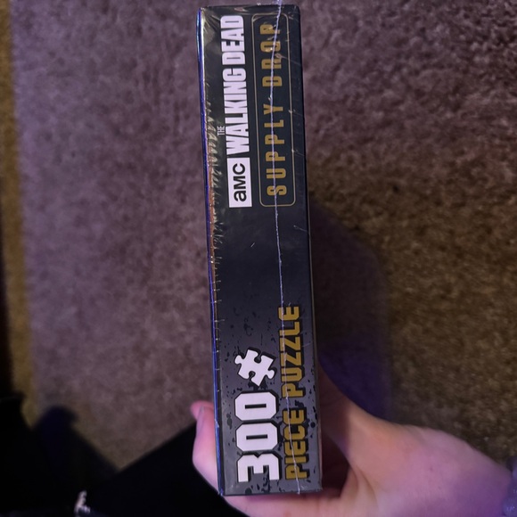 AMC The Walking Dead Supply Drop Collectible Box - Picture 11 of 12